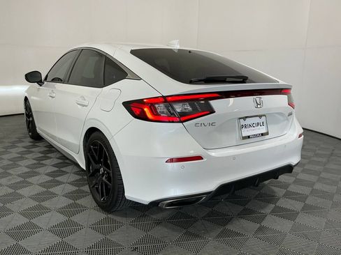 Used 2022 Honda Civic Sport Touring image 7