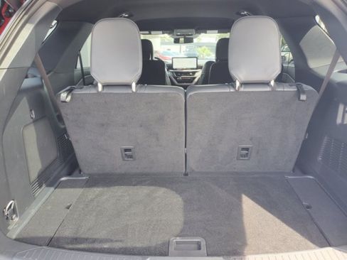 Used 2025 Ford Explorer ST RWD image 8