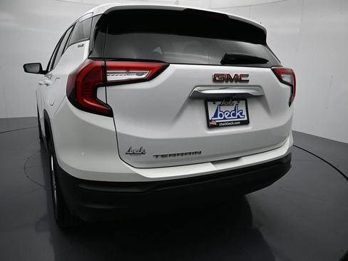 Used 2024 GMC Terrain SLE FWD image 23