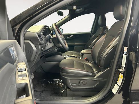 Used 2025 Ford Escape ST-Line AWD/4WD image 15