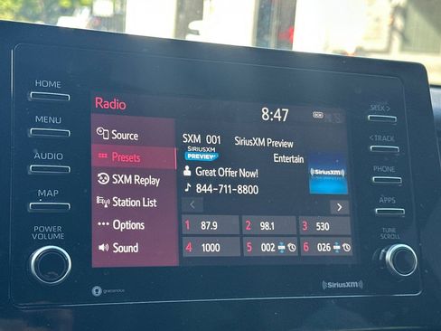 Used 2021 Toyota Camry SE FWD image 25