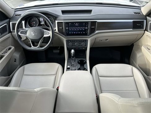 Used 2021 Volkswagen Atlas SE image 30