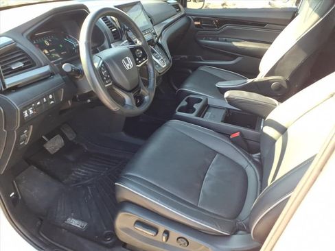 Used 2024 Honda Odyssey Elite image 14