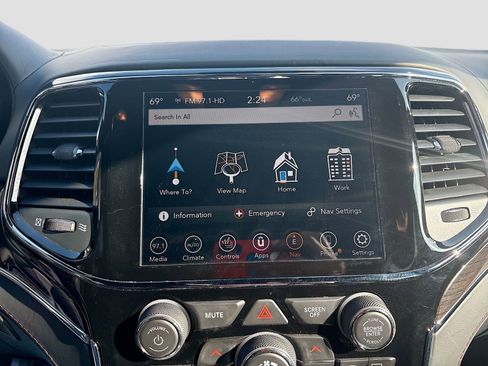 Used 2020 Jeep Grand Cherokee Summit image 13