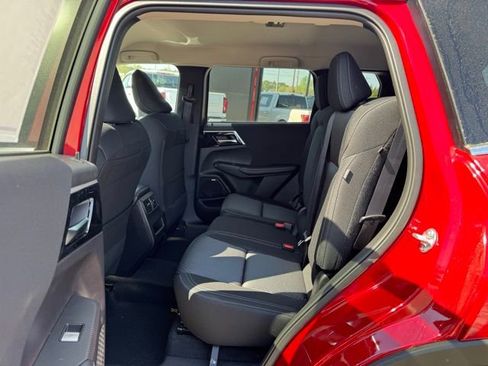 New 2026 Mitsubishi Outlander ES image 11