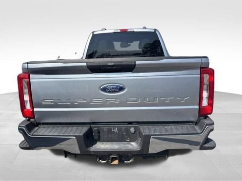 Used 2023 Ford F350 XLT AWD/4WD image 19