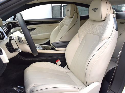 Used 2021 Bentley Continental GT AWD/4WD image 15