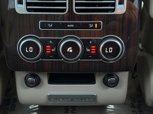 Used 2015 Land Rover Range Rover Supercharged image 32