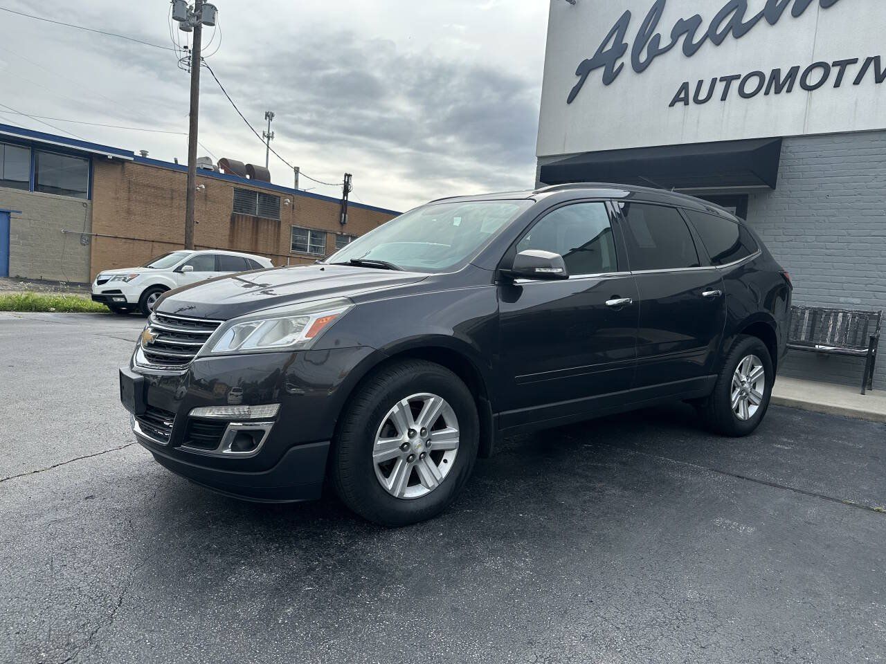Used 2014 Chevrolet Traverse LT AWD/4WD image 1