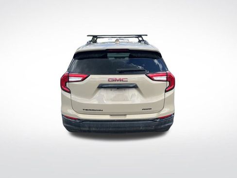 Used 2023 GMC Terrain SLE w/ Driver Convenience Package AWD/4WD image 4