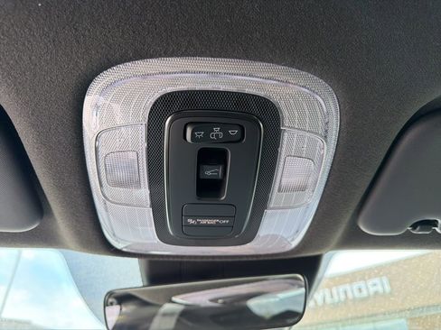 New 2026 Hyundai Elantra SEL Sport FWD image 28