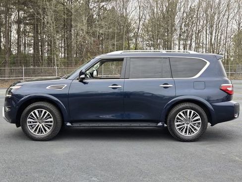Used 2024 Nissan Armada SL w/ Captain's Chairs Package image 2