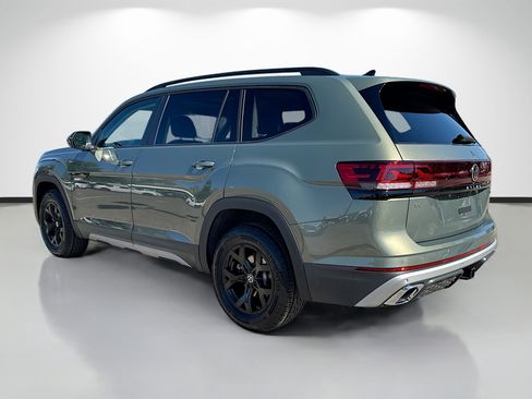 New 2026 Volkswagen Atlas Peak Edition image 5