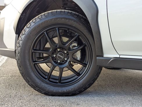 Used 2021 Subaru Crosstrek 2.0i image 31