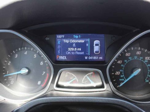 Used 2014 Ford Focus SE w/ SE Sport Package FWD image 14