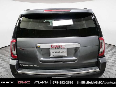 Used 2020 GMC Yukon XL Denali w/ Denali Premium Package RWD image 28