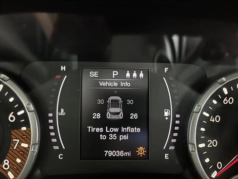 Used 2019 Jeep Renegade Latitude image 14