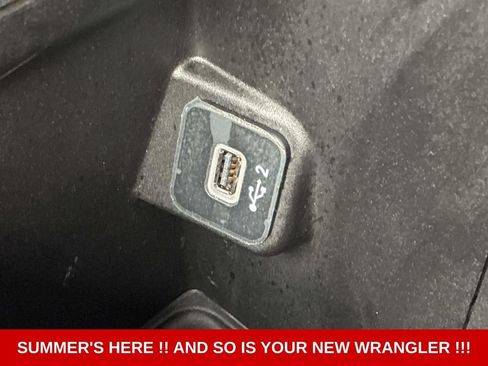 Used 2022 Jeep Wrangler Sport AWD/4WD image 22