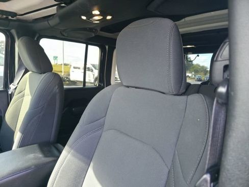 Used 2022 Jeep Wrangler Unlimited Sport image 13