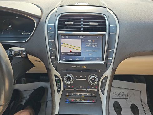 Used 2020 Lincoln Nautilus Reserve FWD image 22