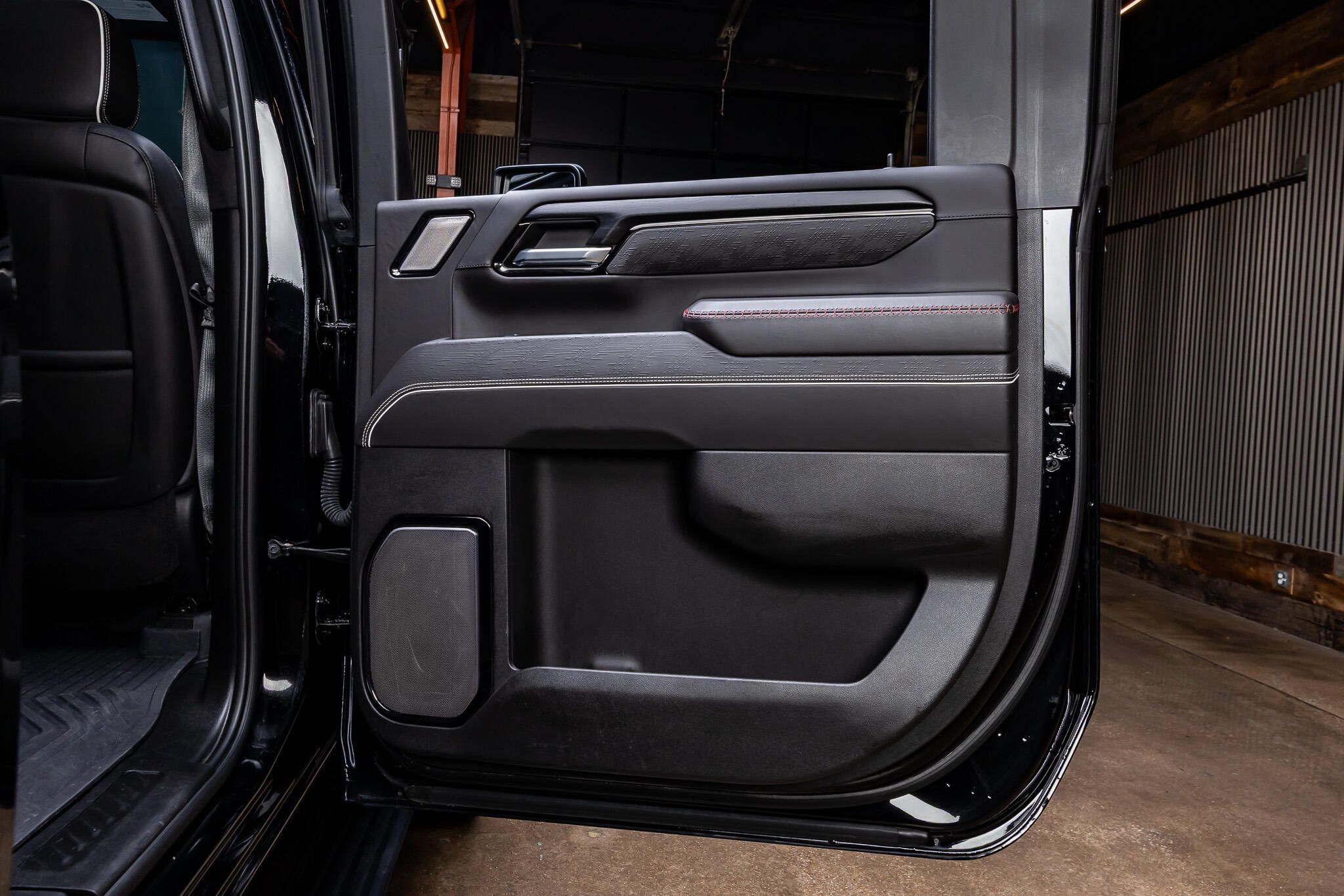 Used 2024 GMC Sierra 2500 AT4X w/ AT4X AEV Edition AWD/4WD image 46