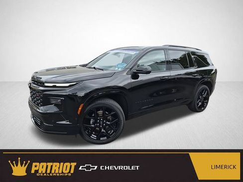 Used 2024 Chevrolet Traverse RS w/ LPO, Floor Liner Package AWD/4WD image 1
