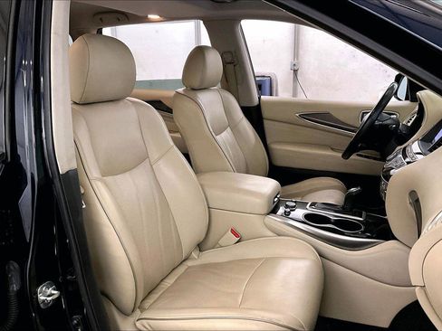 Used 2019 INFINITI QX60 Luxe w/ Essential Package image 7