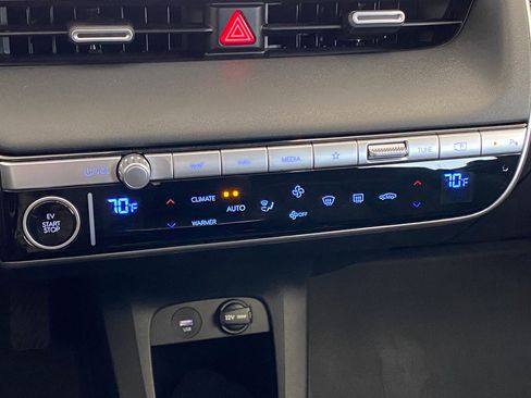 Used 2023 Hyundai Ioniq 5 SEL image 17