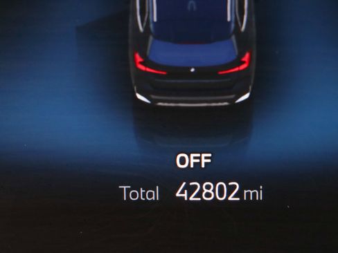 Used 2023 BMW X1 xDrive28i w/ Premium Package image 16