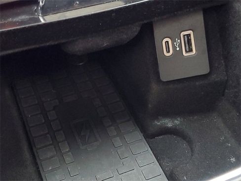 Used 2022 Lincoln Nautilus Reserve image 30