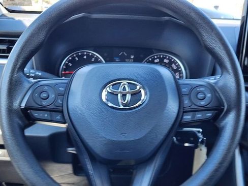 Used 2022 Toyota RAV4 LE image 26