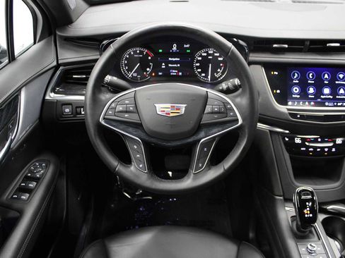 Certified 2022 Cadillac XT5 Premium Luxury w/ LPO, Floor Liner Package image 16