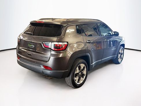Used 2018 Jeep Compass Limited w/ Navigation Group AWD/4WD image 9
