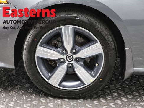 Used 2019 Nissan Altima 2.5 S AWD/4WD image 32