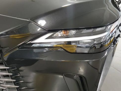 Used 2025 Lexus RX 350 Premium w/ Accessory Package AWD/4WD image 29