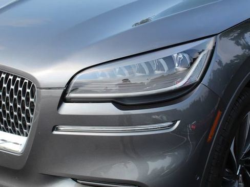Used 2022 Lincoln Aviator Reserve w/ Equipment Group 201A AWD/4WD image 12