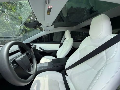 Used 2025 Tesla Model 3 Long Range RWD image 18