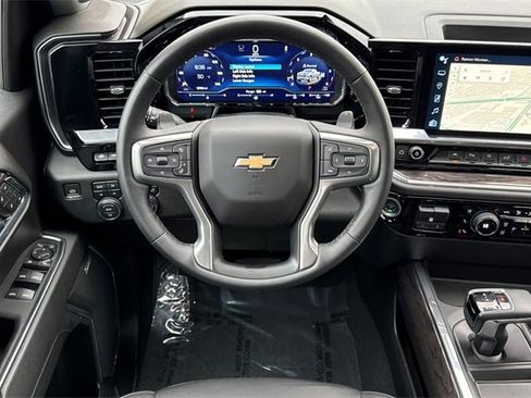 Used 2024 Chevrolet Silverado 1500 LTZ image 16