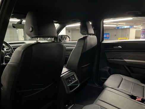 Certified 2023 Volkswagen Atlas Cross Sport SE w/ Black Wheel Package AWD/4WD image 23