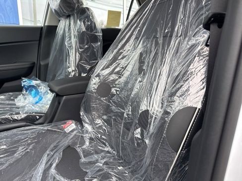 Certified 2025 Hyundai Venue Limited image 16