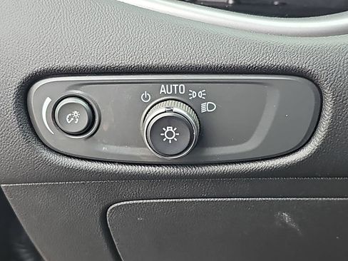 Used 2025 Chevrolet Malibu LT image 29