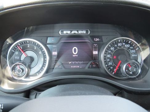 Used 2023 RAM 1500 Laramie AWD/4WD image 23