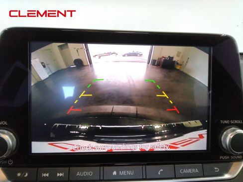 Used 2023 Nissan Altima 2.5 SR image 23