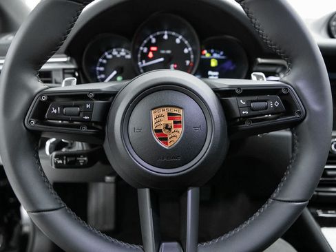 New 2026 Porsche Macan AWD/4WD image 14