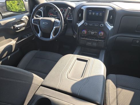 Used 2022 Chevrolet Silverado 1500 RST AWD/4WD image 30