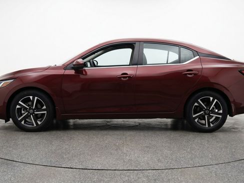 Used 2025 Nissan Sentra SV FWD image 5