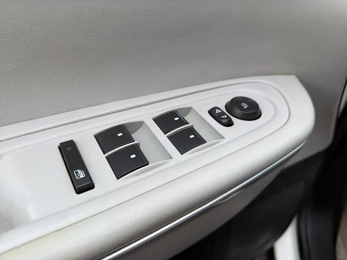 Used 2010 GMC Acadia SL AWD/4WD image 14