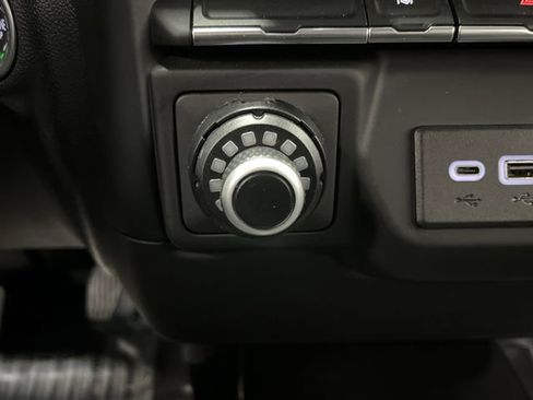 Used 2024 GMC Sierra 2500 Pro image 24