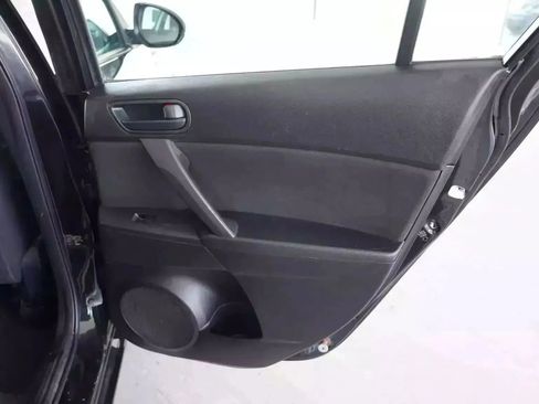 Used 2010 MAZDA MAZDA3 i Sport image 17