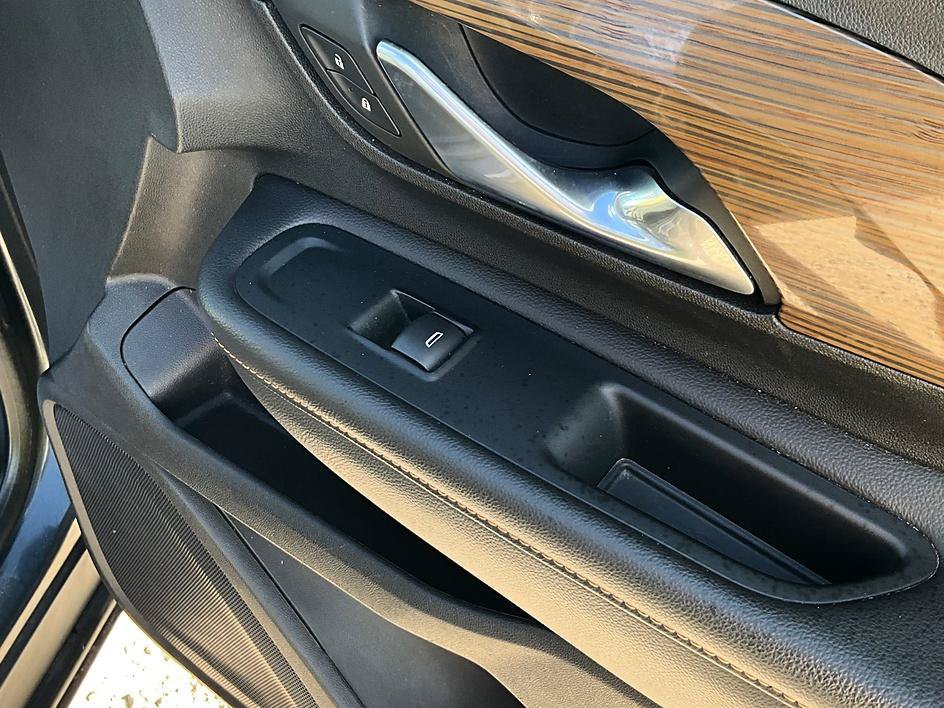 Used 2018 GMC Terrain SLE FWD image 41